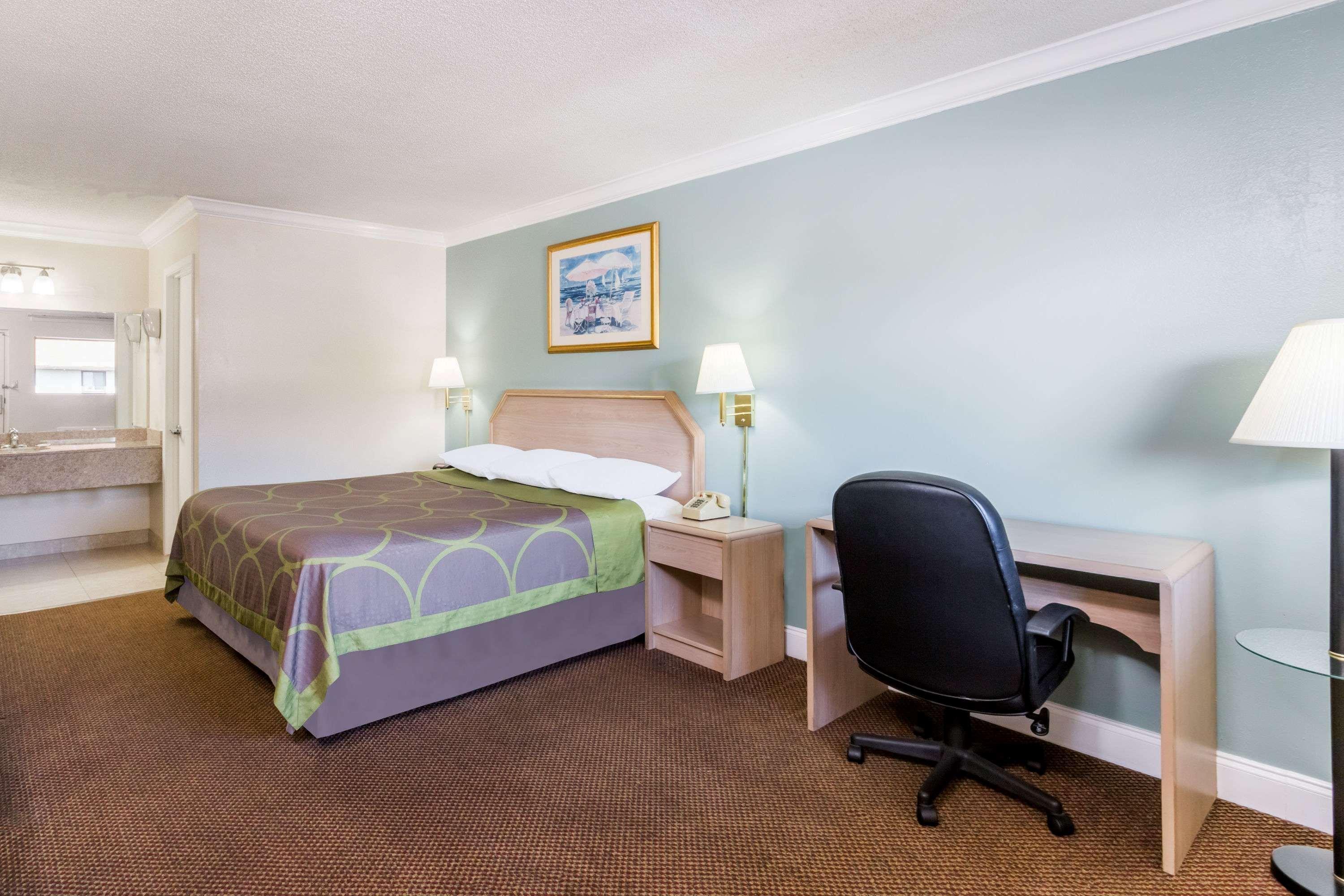 Super 8 By Wyndham Ft Walton Beach Fort Walton Beach Exterior photo